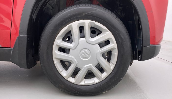 2022 Maruti BREZZA VXI AT SMART HYBRID, Petrol, Automatic, 15,524 km, Right Front Wheel