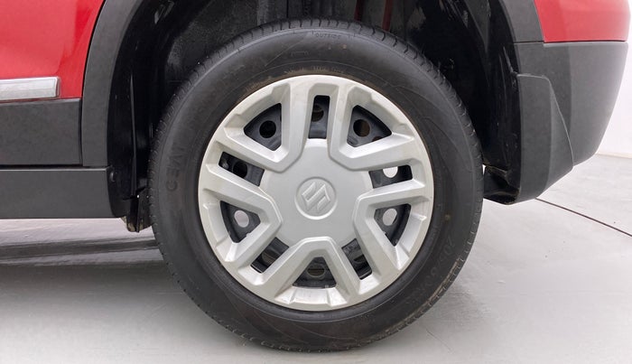 2022 Maruti BREZZA VXI AT SMART HYBRID, Petrol, Automatic, 15,524 km, Left Rear Wheel