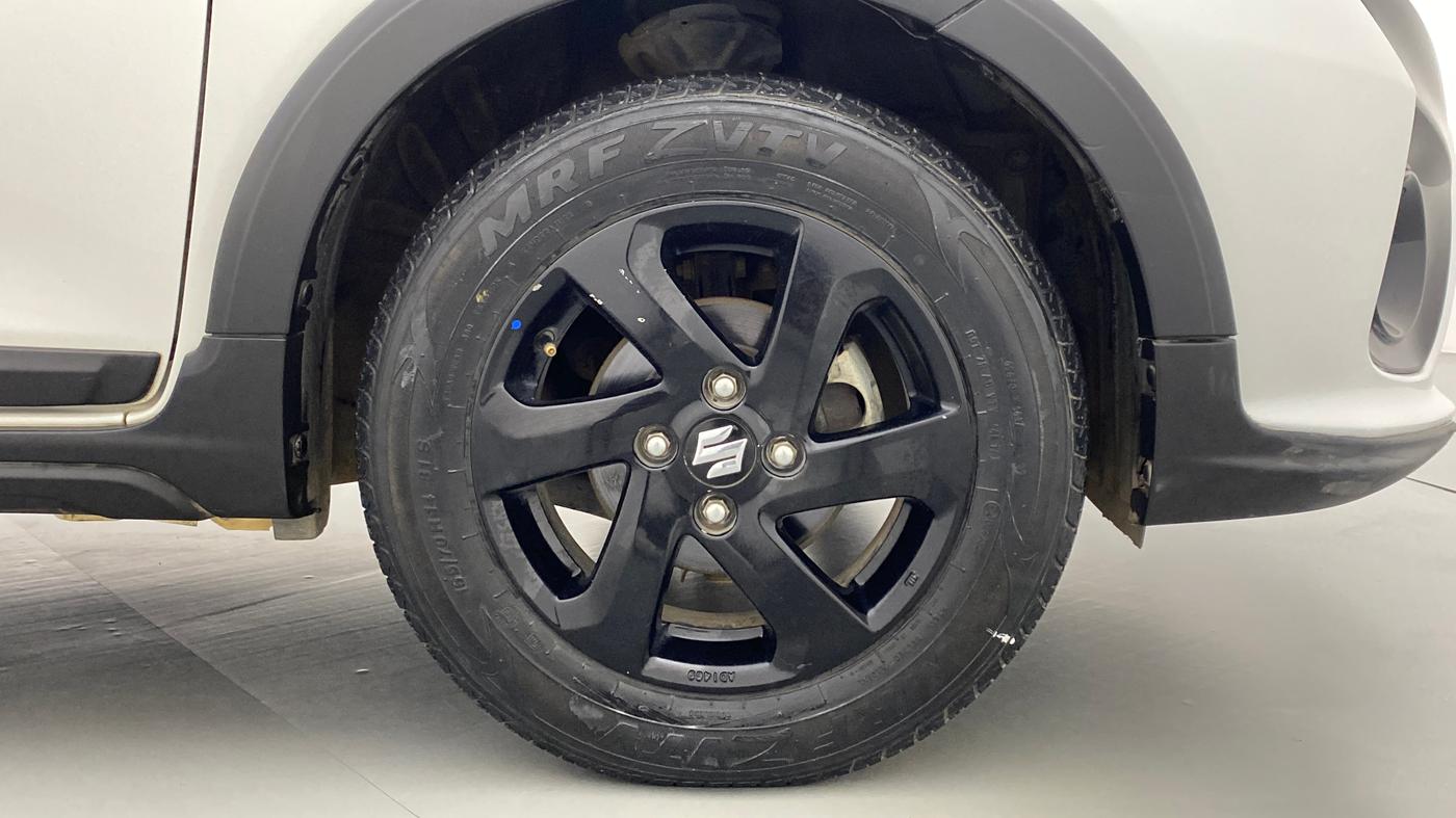 2018 Maruti Celerio X Zxi, Petrol, Manual, 25,120 km, Right Front Wheel