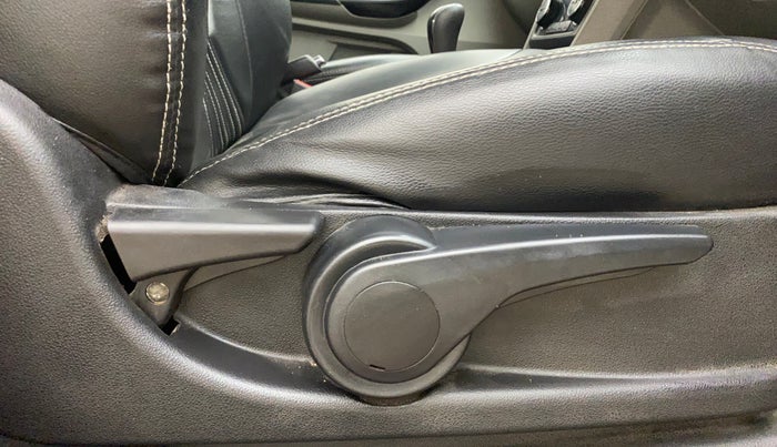 2019 Tata Tiago XZ PLUS DUAL TONE PETROL, Petrol, Manual, 89,104 km, Driver Side Adjustment Panel