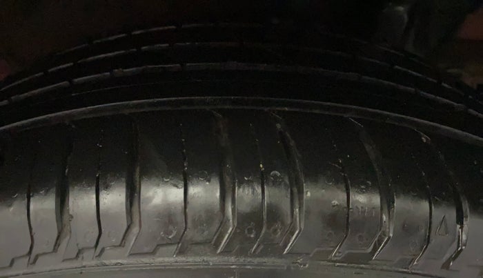 2023 Hyundai NEW I20 ASTA (O) 1.2 MT, Petrol, Manual, 12,474 km, Left Rear Tyre Tread