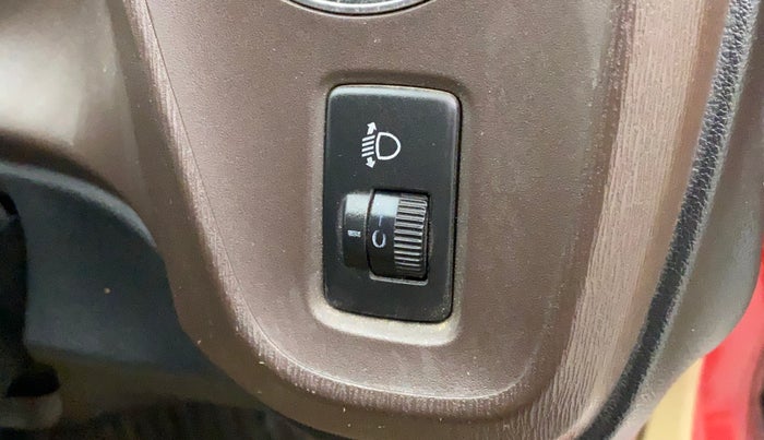 2013 Honda Brio S MT, Petrol, Manual, 6,55,681 km, Dashboard - Headlight height adjustment not working