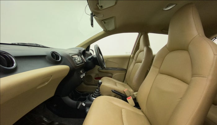 2013 Honda Brio S MT, Petrol, Manual, 6,55,681 km, Right Side Front Door Cabin