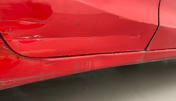 2013 Honda Brio S MT, Petrol, Manual, 6,55,681 km, Right running board - Slightly dented