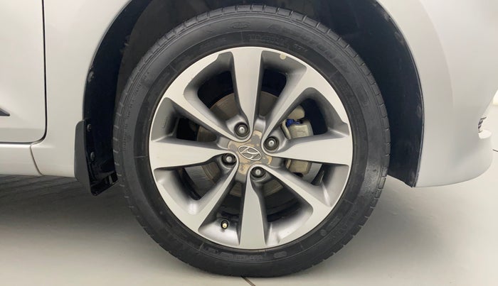 2016 Hyundai Elite i20 ASTA 1.2, Petrol, Manual, 32,920 km, Right Front Tyre