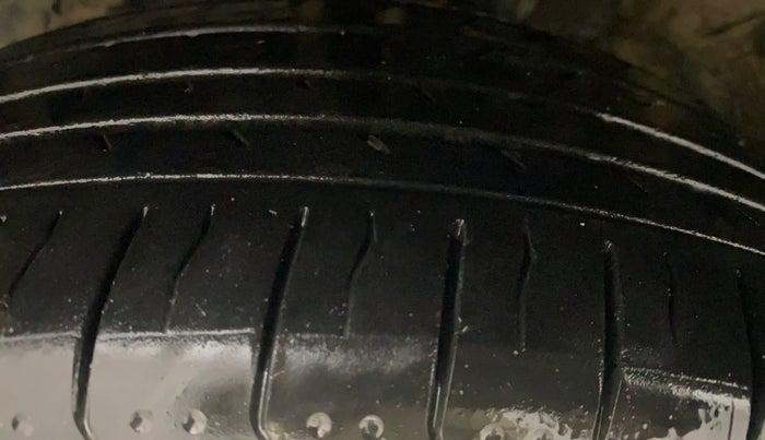 2021 MG HECTOR SHARP 1.5 DCT PETROL, Petrol, Automatic, 62,722 km, Left Front Tyre Tread