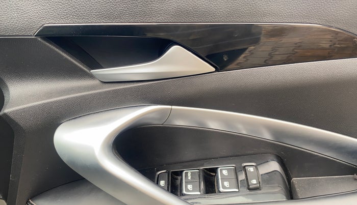 2021 MG HECTOR SHARP 1.5 DCT PETROL, Petrol, Automatic, 62,722 km, Driver Side Door Panels Control