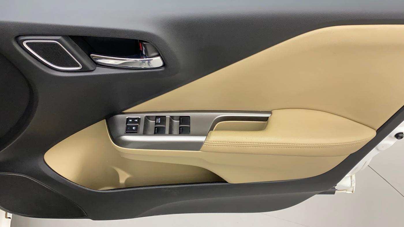 2017 Honda City 1.5L I-VTEC VX CVT, Petrol, Automatic, 93,542 km, Driver Side Door Panels Control