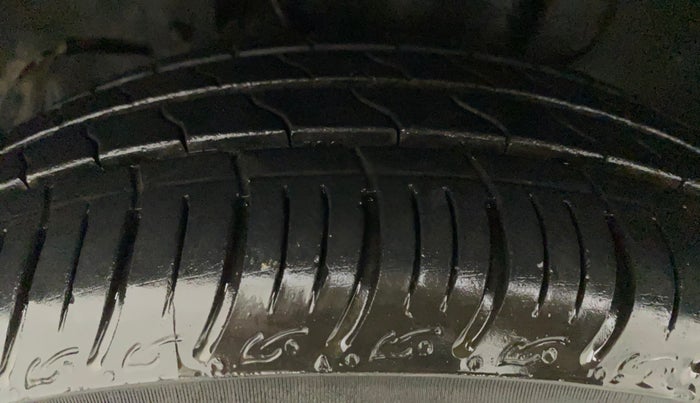 2022 Tata Tiago XZ PLUS CNG, CNG, Manual, 6,889 km, Left Front Tyre Tread