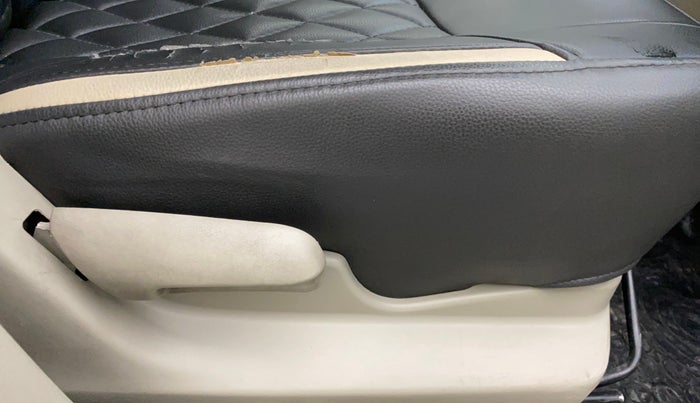 2017 Maruti Celerio VXI (O), Petrol, Manual, 69,699 km, Driver Side Adjustment Panel