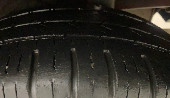 2012 Chevrolet Beat LT DIESEL, Diesel, Manual, 58,126 km, Left Rear Tyre Tread