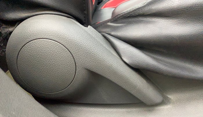 2012 Chevrolet Beat LT DIESEL, Diesel, Manual, 58,126 km, Driver Side Adjustment Panel