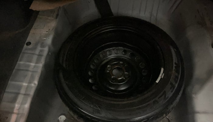 2016 Honda City 1.5L I-VTEC V MT, Petrol, Manual, 1,05,691 km, Spare Tyre