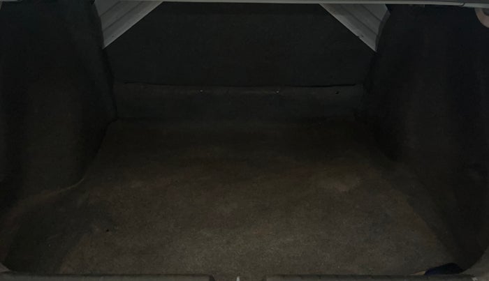 2016 Honda City 1.5L I-VTEC V MT, Petrol, Manual, 1,05,691 km, Boot Inside