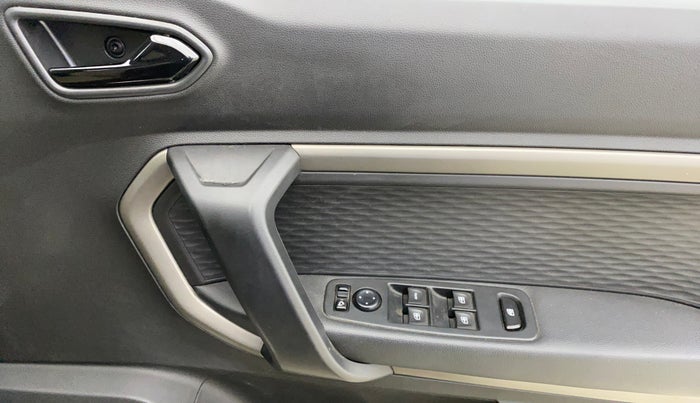 2022 Renault Kiger RXZ MT, Petrol, Manual, 35,730 km, Driver Side Door Panels Control