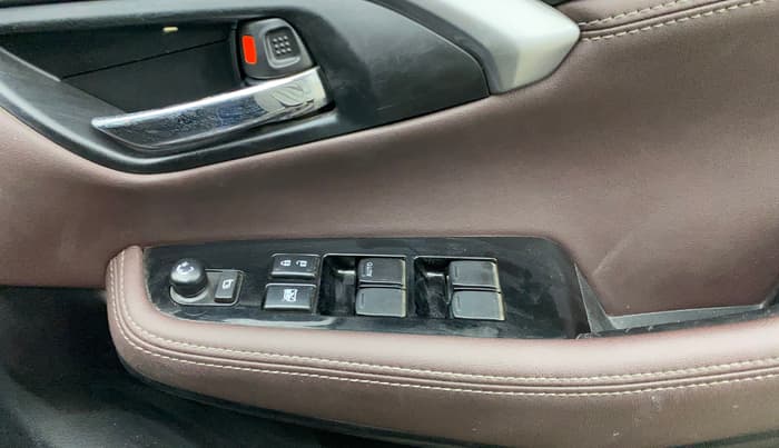 2023 Maruti Grand Vitara ZETA SMART HYBRID, Petrol, Manual, 34,446 km, Driver Side Door Panels Control