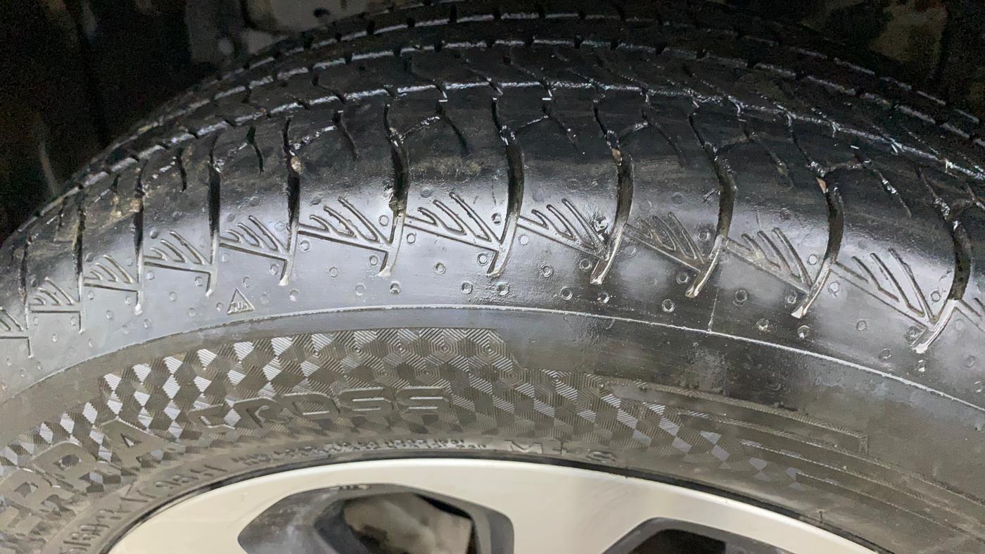 2023 Maruti Grand Vitara ZETA SMART HYBRID, Petrol, Manual, 34,446 km, Left Front Tyre Tread