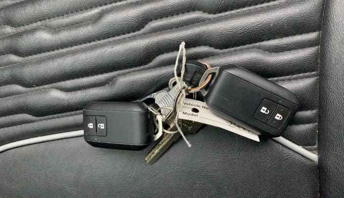 2023 Maruti Grand Vitara ZETA SMART HYBRID, Petrol, Manual, 34,446 km, Key Close Up