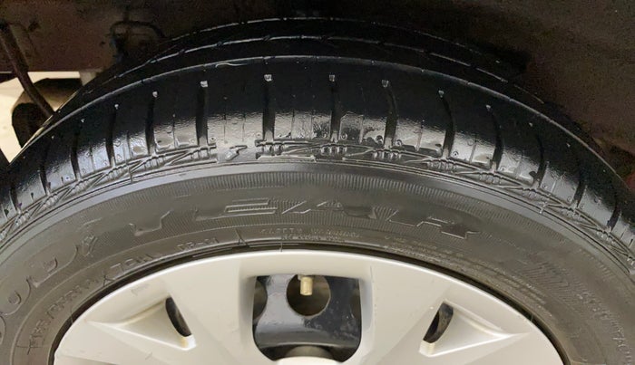 2014 Hyundai Grand i10 SPORTZ 1.2 KAPPA VTVT, Petrol, Manual, 70,719 km, Right Rear Tyre Tread