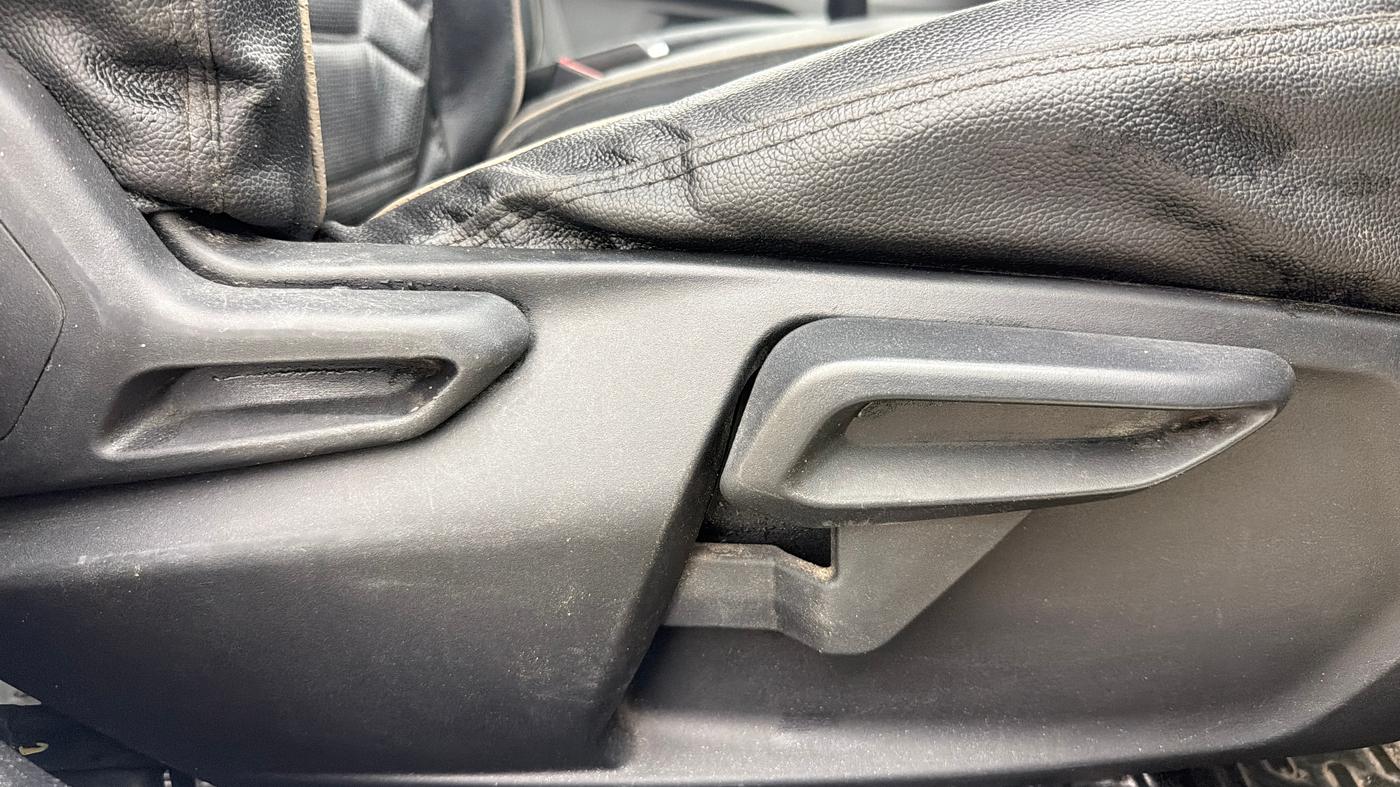 2020 Tata Tiago XZ PETROL, CNG, Manual, 63,745 km, Driver Side Adjustment Panel