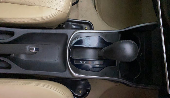 2016 Honda City 1.5L I-VTEC VX CVT, Petrol, Automatic, 1,42,290 km, Gear Lever