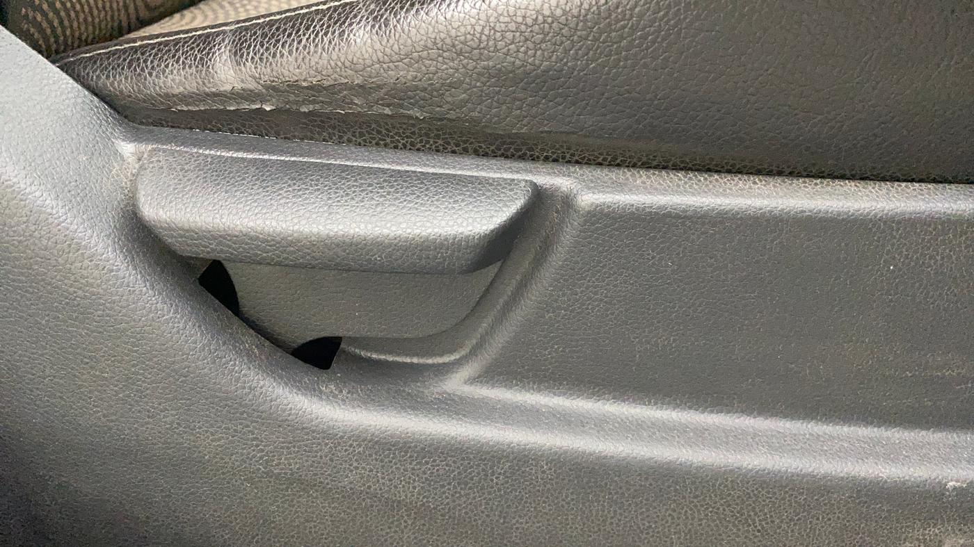 2014 Hyundai Eon MAGNA +, Petrol, Manual, 78,428 km, Driver Side Adjustment Panel