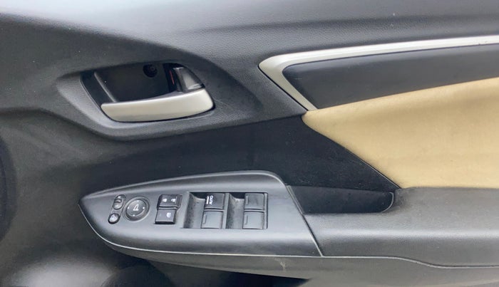 2019 Honda Jazz 1.2L I-VTEC VX CVT, Petrol, Automatic, 98,220 km, Driver Side Door Panels Control