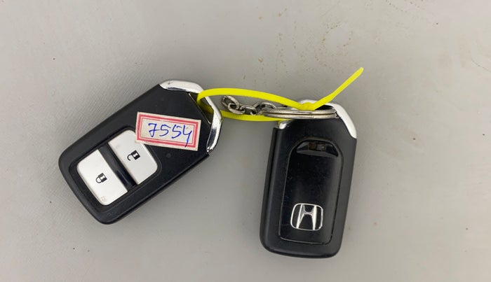 2019 Honda Jazz 1.2L I-VTEC VX CVT, Petrol, Automatic, 98,220 km, Key Close Up