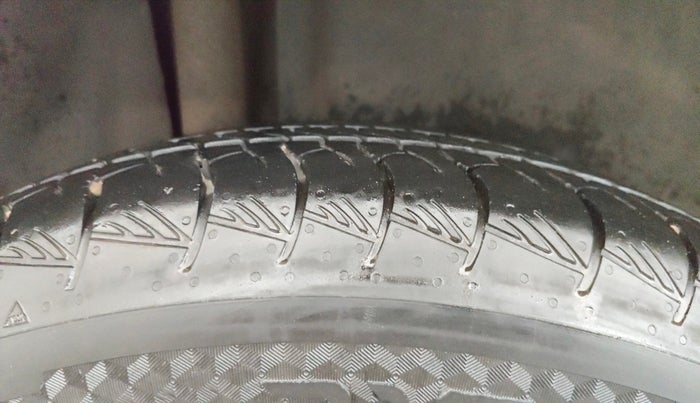 2023 Toyota URBAN CRUISER HYRYDER V HYBRID, Hybrid, Automatic, 89,766 km, Right Rear Tyre Tread