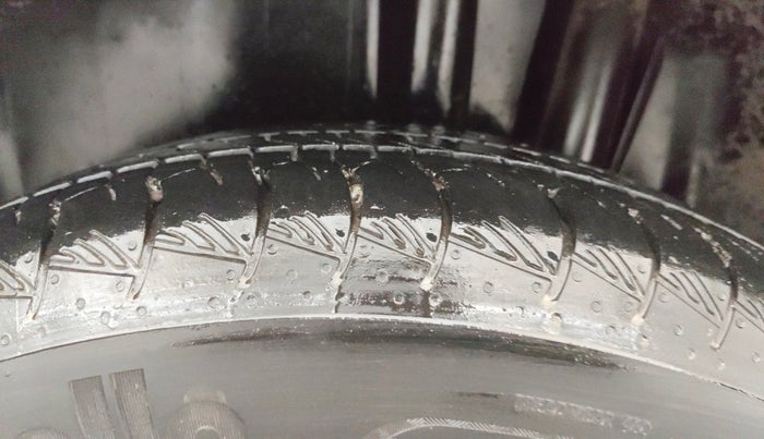 2023 Toyota URBAN CRUISER HYRYDER V HYBRID, Hybrid, Automatic, 89,766 km, Left Rear Tyre Tread