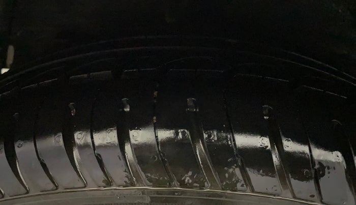 2017 Hyundai Grand i10 SPORTZ (O) 1.2 KAPPA VTVT, Petrol, Manual, 65,818 km, Right Rear Tyre Tread