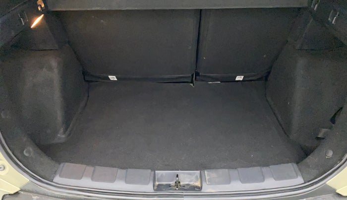 2022 Tata NEXON XZA PLUS (PREMIUM) KAZIRANGA PETROL, Petrol, Automatic, 17,436 km, Boot Inside