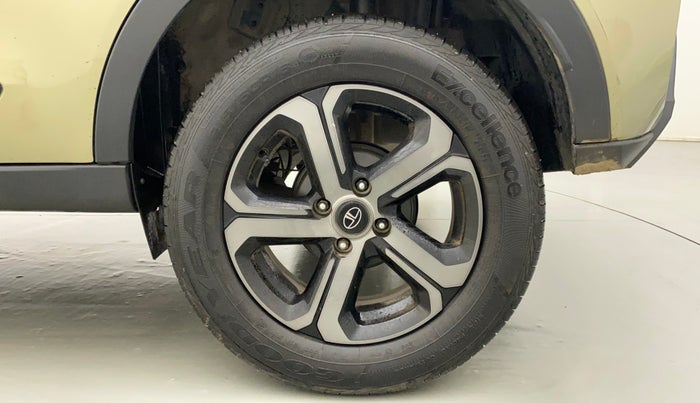 2022 Tata NEXON XZA PLUS (PREMIUM) KAZIRANGA PETROL, Petrol, Automatic, 17,436 km, Left Rear Wheel