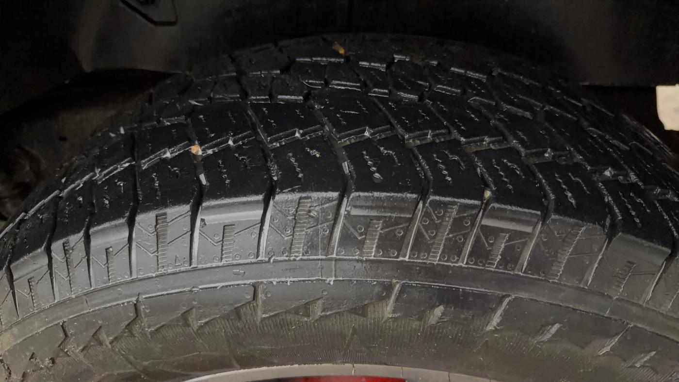 2021 Mahindra Thar LX PETROL HT 4WD AT, Petrol, Automatic, 80,146 km, Left Rear Tyre Tread