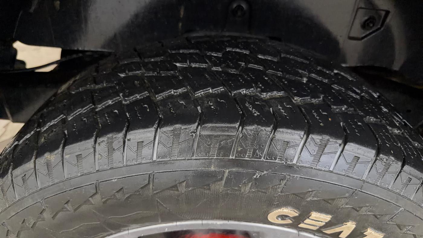 2021 Mahindra Thar LX PETROL HT 4WD AT, Petrol, Automatic, 80,146 km, Right Rear Tyre Tread