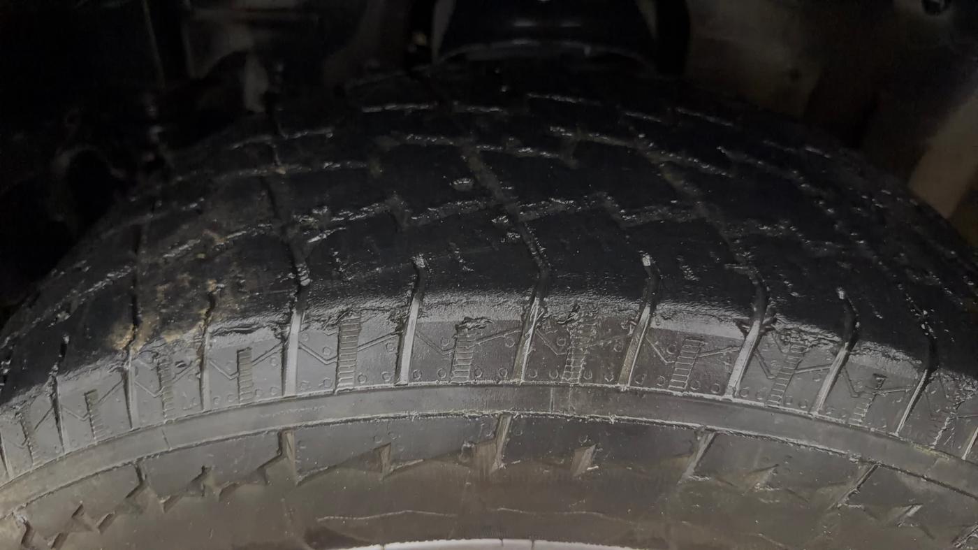 2021 Mahindra Thar LX PETROL HT 4WD AT, Petrol, Automatic, 80,146 km, Left Front Tyre Tread