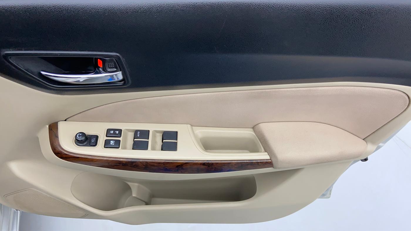 2017 Maruti Dzire ZDI Plus AMT, Diesel, Automatic, 70,226 km, Driver Side Door Panels Control