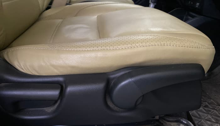 2016 Honda Jazz 1.2L I-VTEC V AT, Petrol, Automatic, 73,272 km, Driver Side Adjustment Panel