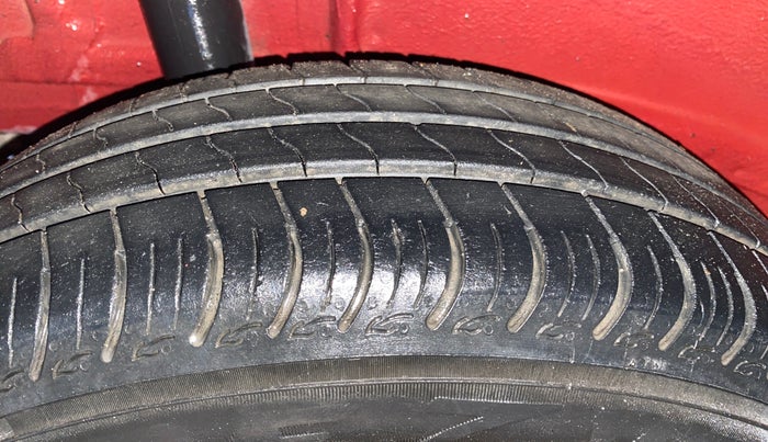 2022 Maruti New Wagon-R ZXI PLUS 1.2 AMT DUAL TONE, Petrol, Automatic, 46,396 km, Right Rear Tyre Tread