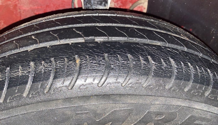 2022 Maruti New Wagon-R ZXI PLUS 1.2 AMT DUAL TONE, Petrol, Automatic, 46,396 km, Right Front Tyre Tread