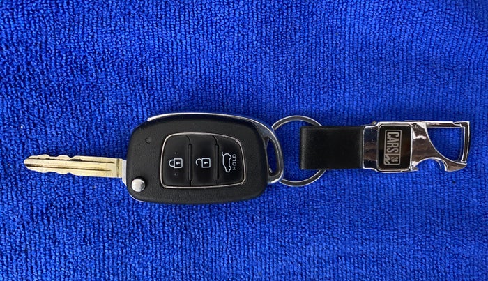 2019 Hyundai VENUE SX 1.0 TURBO, Petrol, Manual, 99,901 km, Key Close Up
