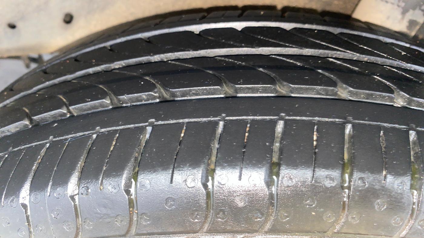 2015 Maruti Celerio ZXI AMT, Petrol, Automatic, 70,600 km, Left Rear Tyre Tread