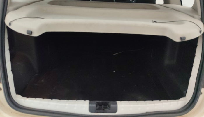 2021 Renault Duster RXZ 1.3 TURBO PETROL CVT, Petrol, Automatic, 55,498 km, Boot Inside