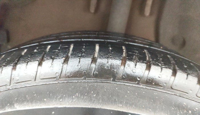 2021 Renault Duster RXZ 1.3 TURBO PETROL CVT, Petrol, Automatic, 55,498 km, Left Rear Tyre Tread