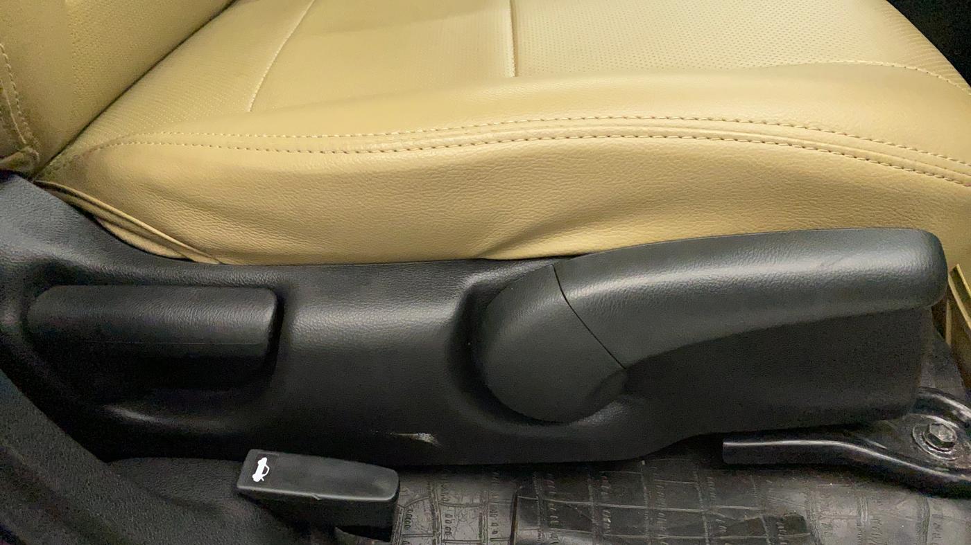 2019 Honda City 1.5L I-VTEC VX CVT, Petrol, Automatic, 24,522 km, Driver Side Adjustment Panel