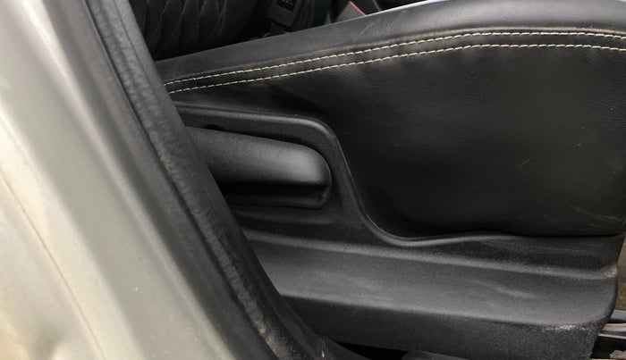 2014 Maruti Swift VXI, Petrol, Manual, 48,783 km, Driver Side Adjustment Panel