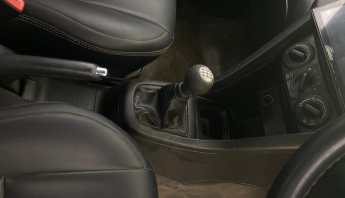 2014 Maruti Swift VXI, Petrol, Manual, 48,783 km, Gear Lever