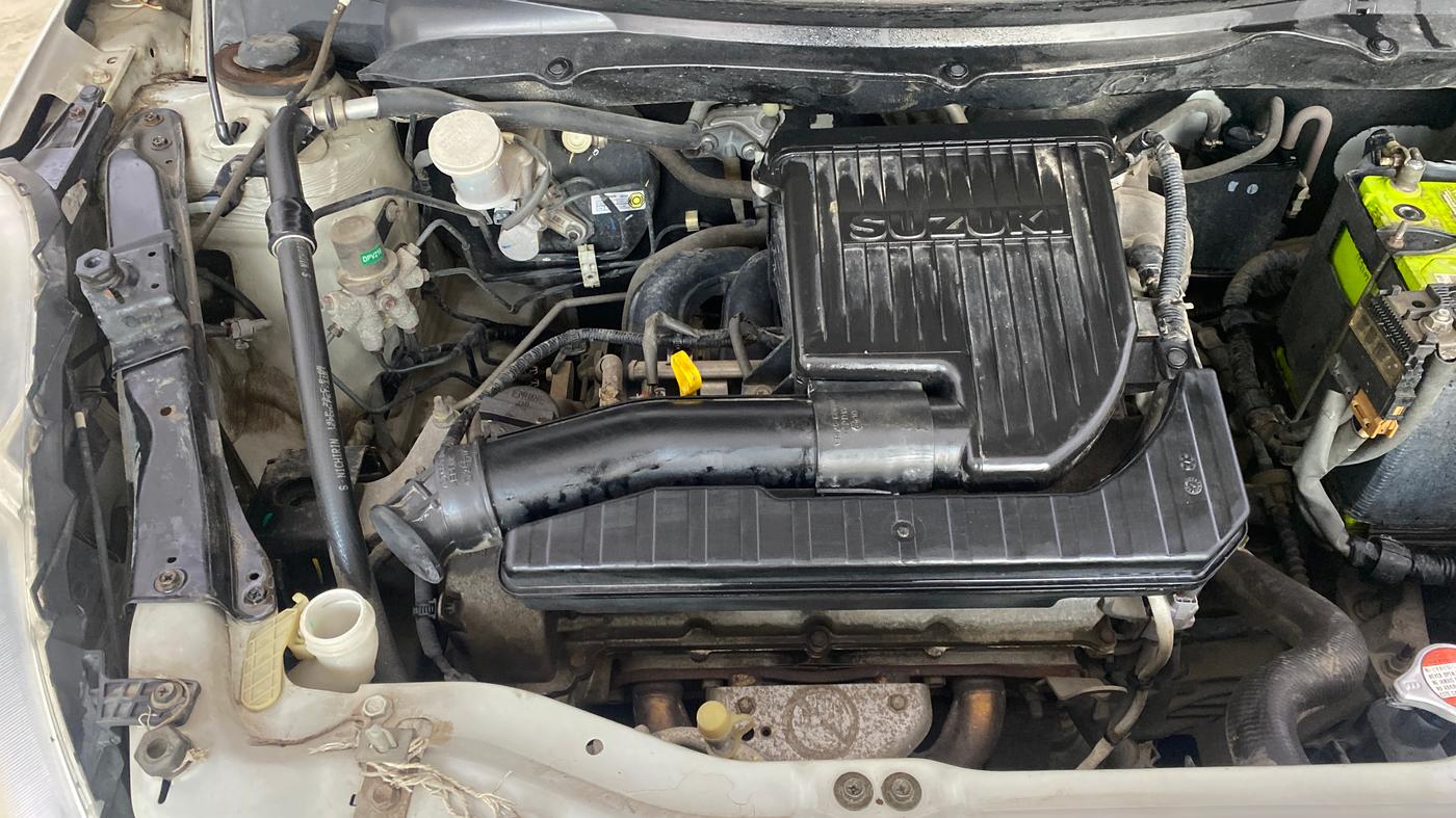 2014 Maruti Swift VXI, Petrol, Manual, 48,783 km, Engine View - Right