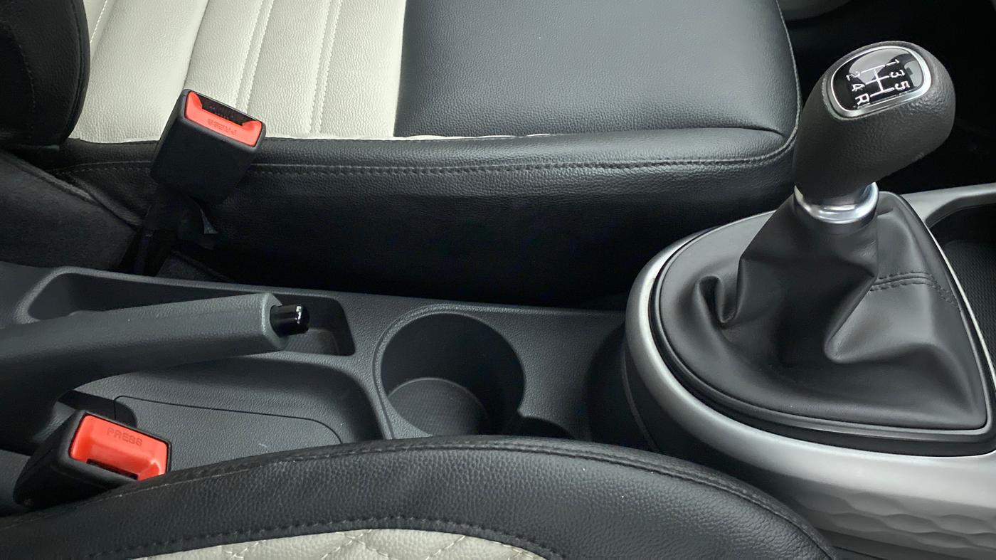 2020 Hyundai GRAND I10 NIOS SPORTZ PETROL, Petrol, Manual, 12,399 km, Gear Lever
