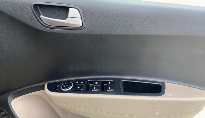 2015 Hyundai Grand i10 ASTA AT 1.2 KAPPA VTVT, Petrol, Automatic, 45,488 km, Driver Side Door Panels Control